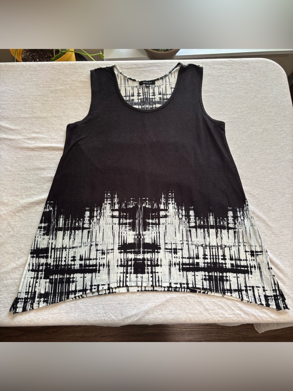 Verve Ami Black White Abstract Print Swing Tank Top Tunic Size M